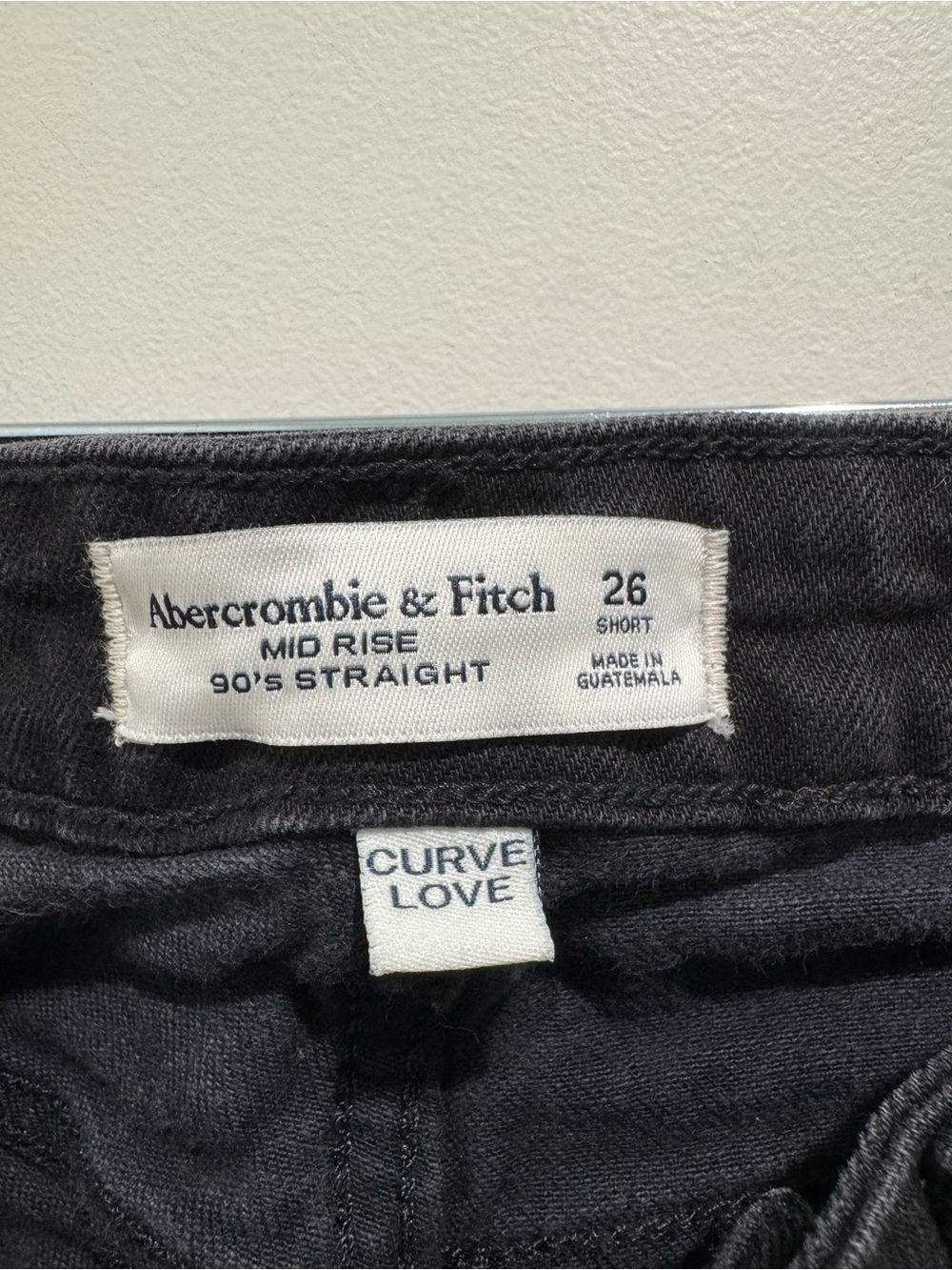 Abercrombie & Fitch Curve Love Mid Rise 90s Straight Jeans Black Size 26 Short - Picture 4 of 13